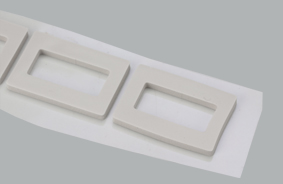 非(fei)矽油散熱(re)墊片