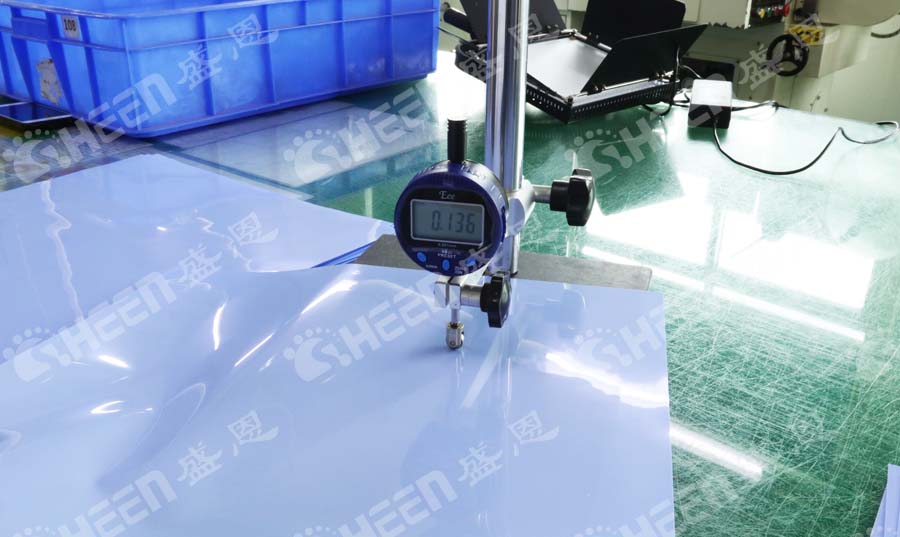 導熱(rè)材料在電(diàn)子産品中(zhōng)的選型指(zhi)南